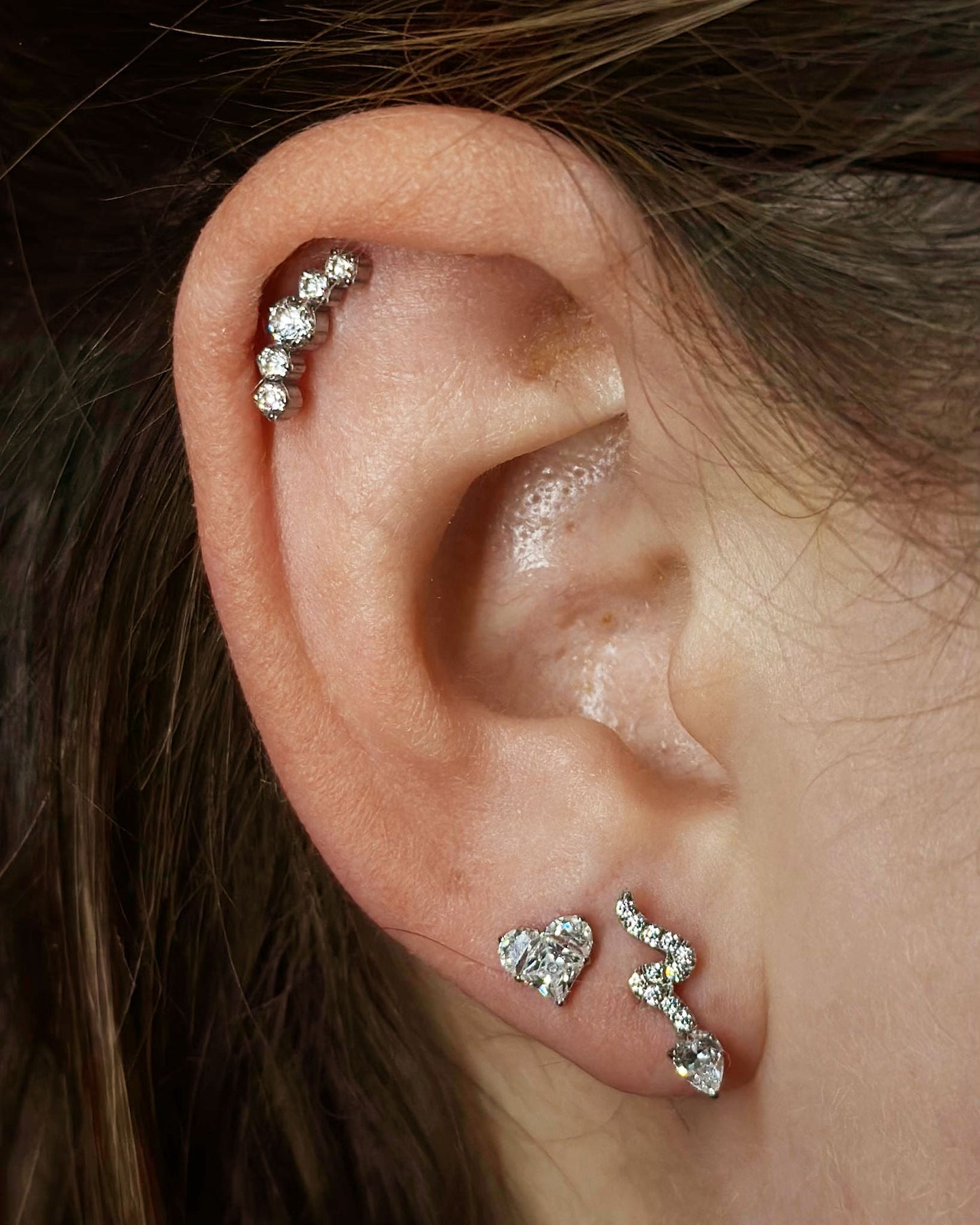 Piercing en titane avec cristaux - Savannah