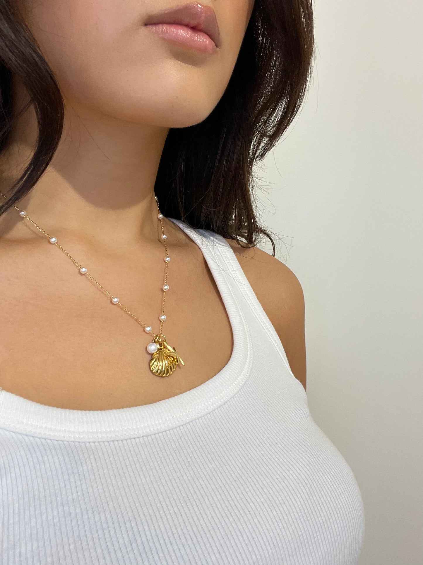 Collier en Or avec Pendentifs en Coquillage, Étoile de Mer et Perle - Rika