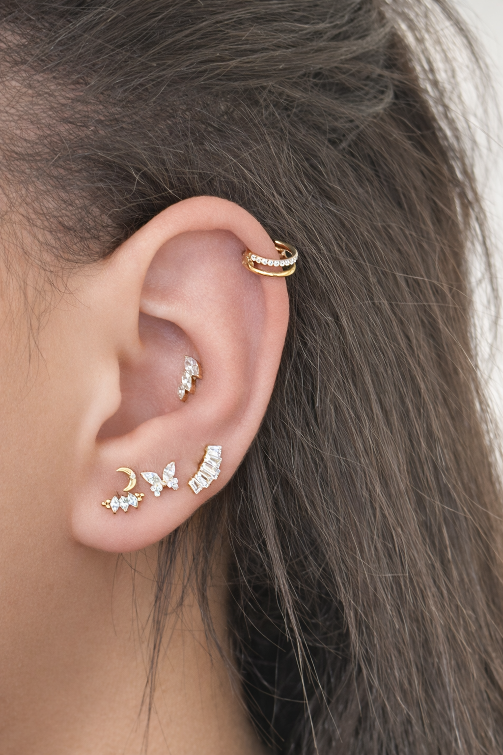 Titanium Ring Piercing with Outer Ring and Crystals - Elara