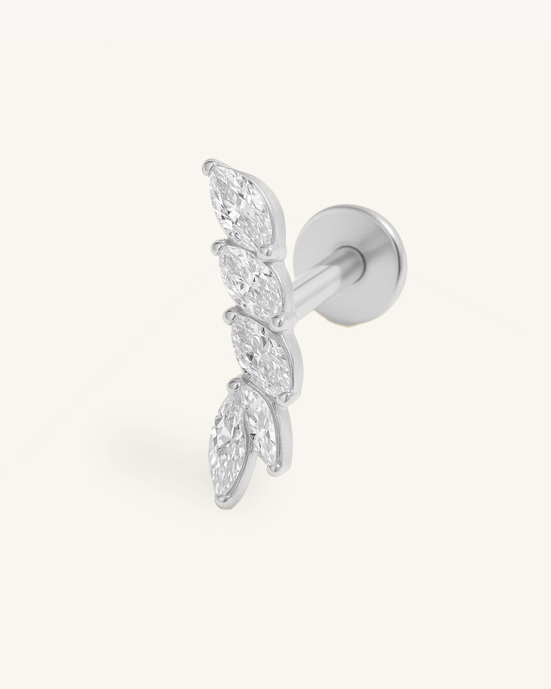Titanpiercing mit Kristallbogen - Luciana