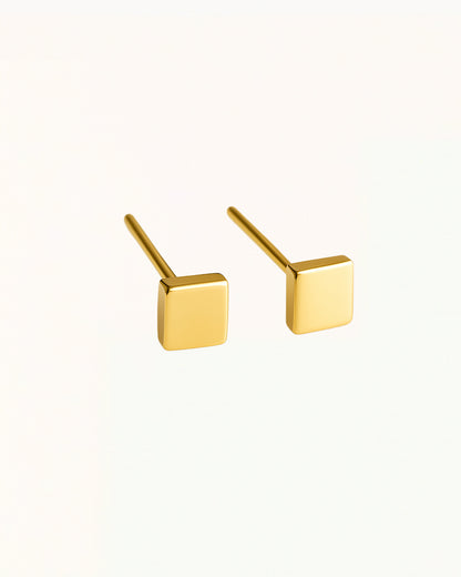 Subtle Square Stud Earrings - Zehra